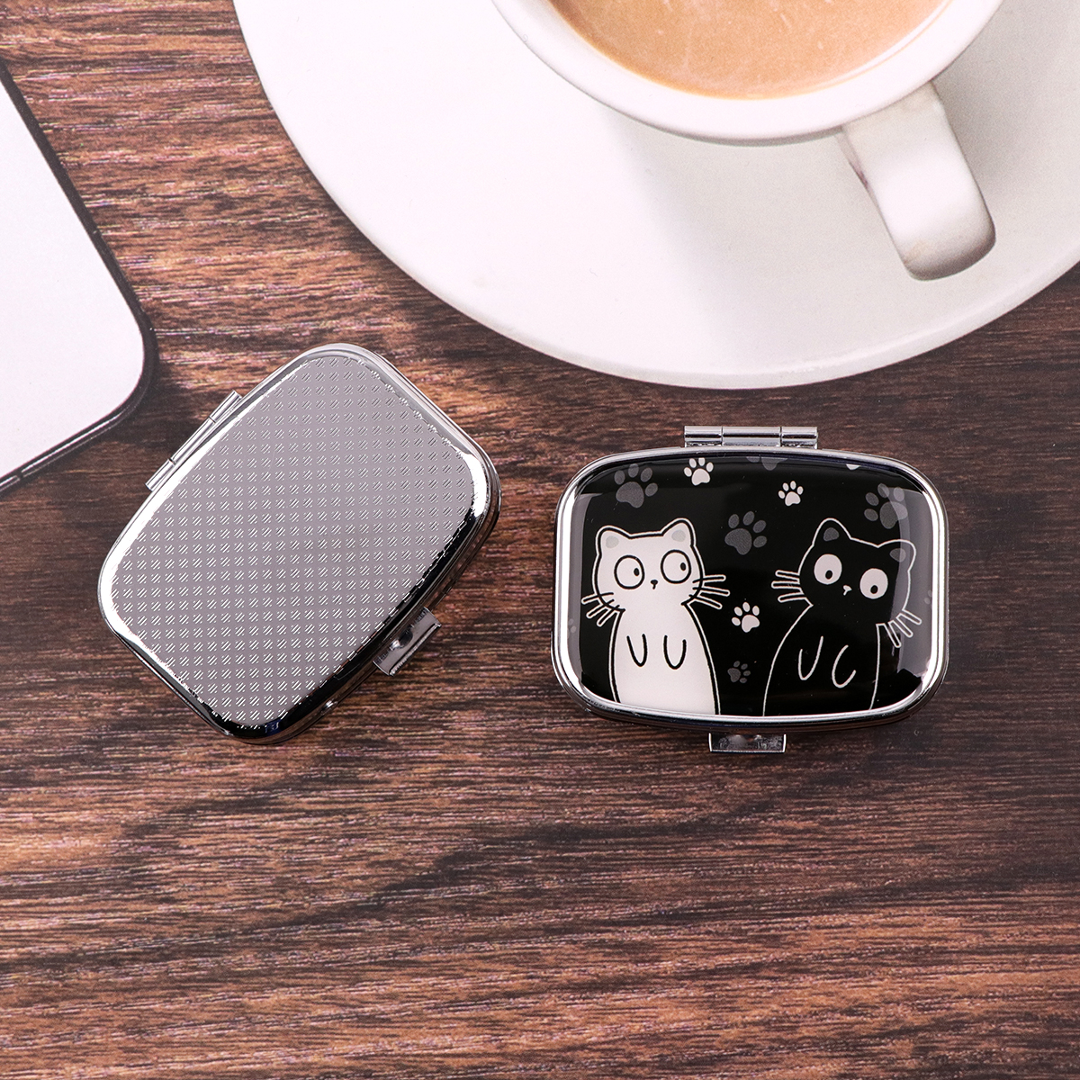 Cartoon Black And White Cat Tr – Travel Accessories Holder recenzja i cena