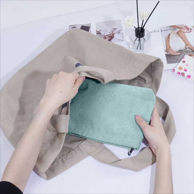 Corduroy Travel Cosmetic Bag P – Travel Z recenzja i cena